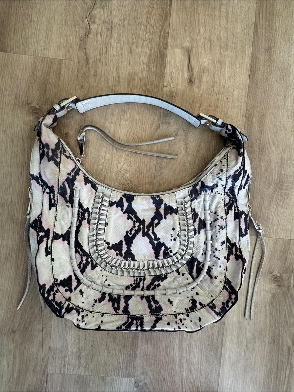 AIMEE KESTENBERG PEBBLE LEATHER HOBO GENNY LAVENDAR SNAKE - Picture 3 of 16